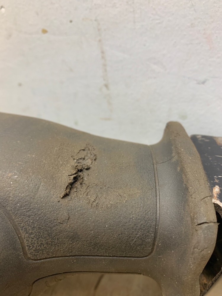 DEWALT DWE305 RECIPROCATING SAW (E10041774)