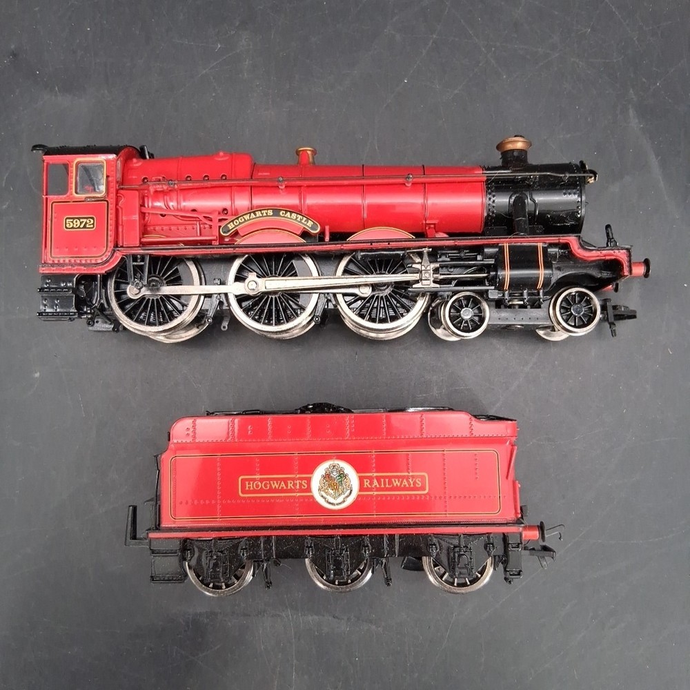 Bachmann Harry Potter Hogwarts Express HO / OO Scale Starter Train Set