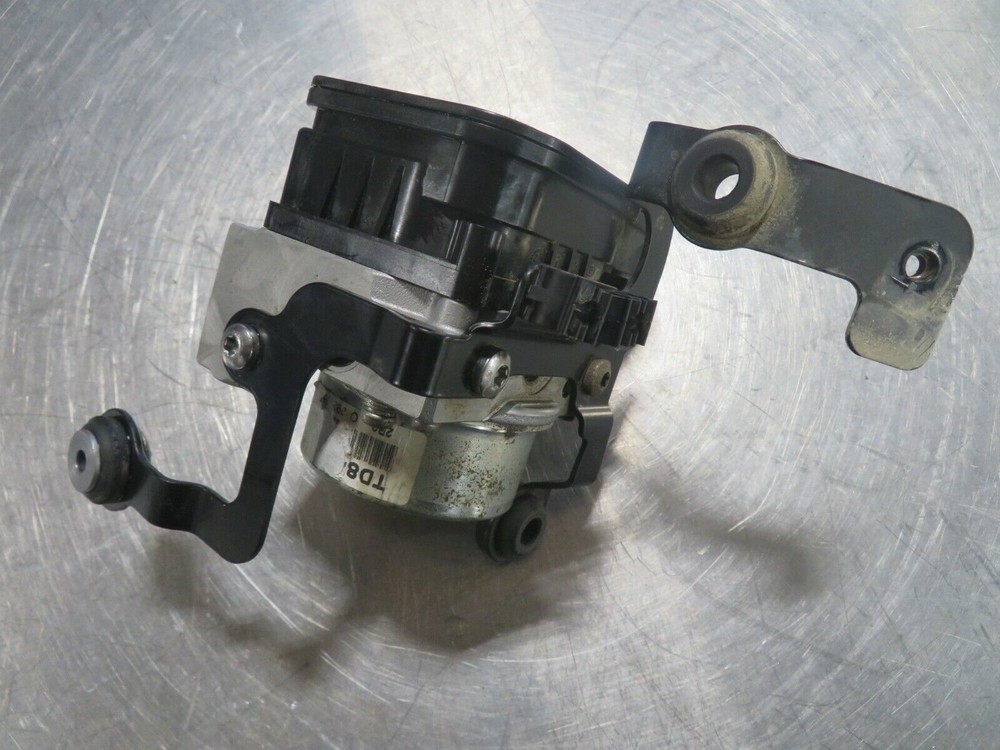 EB645 2014 14 TRIUMPH TIGER 800 XC ABS CONTROL PUMP MODULE UNIT