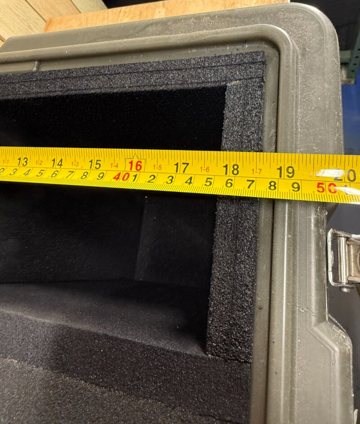 Pelican Hardigg Footlocker Green Transport Case 31"X21"X21" Military Waterproof