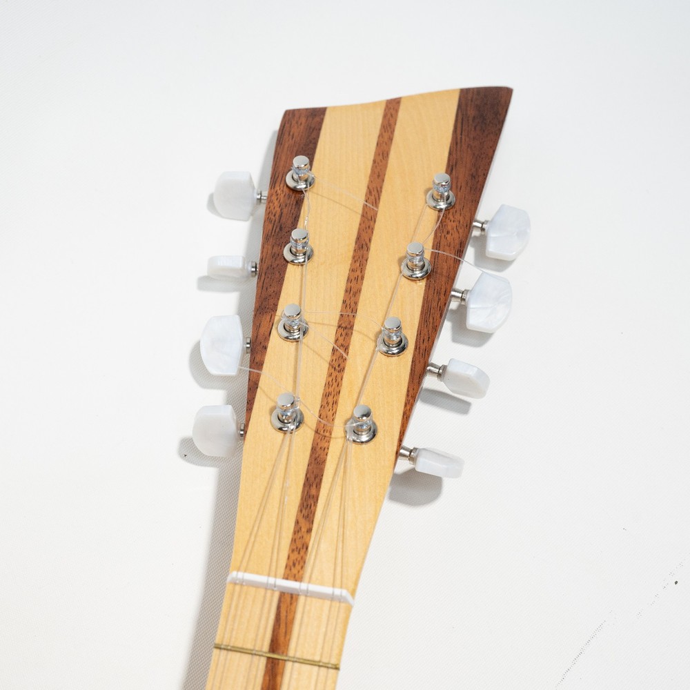 Tahitian Ukulele Banjo 8-String + Bag - Great Condition!