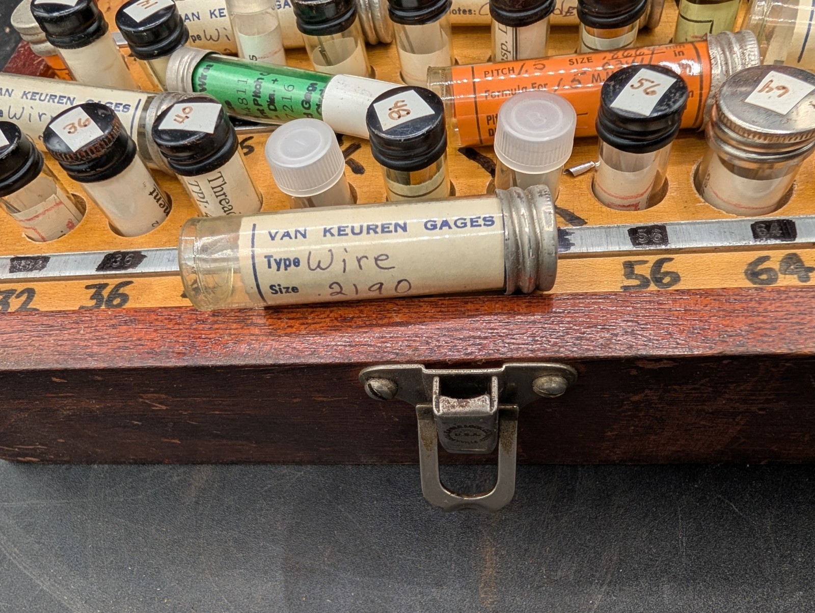 Vintage MACHINIST Set of Van Keuren And Other Measuring Wire Thread Set in Case