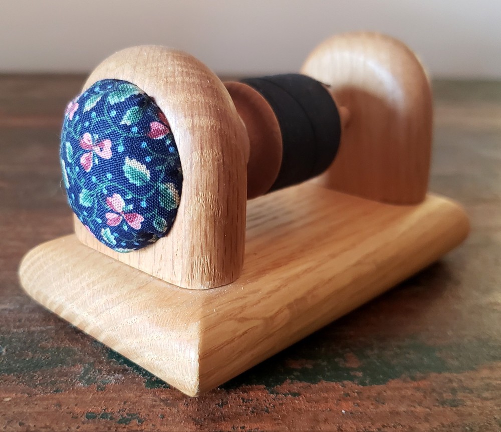 Vintage Carol Armstrong Quilt Thread SPOOL HOLDER Designed For Thread CRAFTER