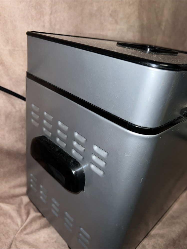 Cuisinart Automatic Bread Maker CBK-100 Programmable 2-lb Stainless Stl - Tested