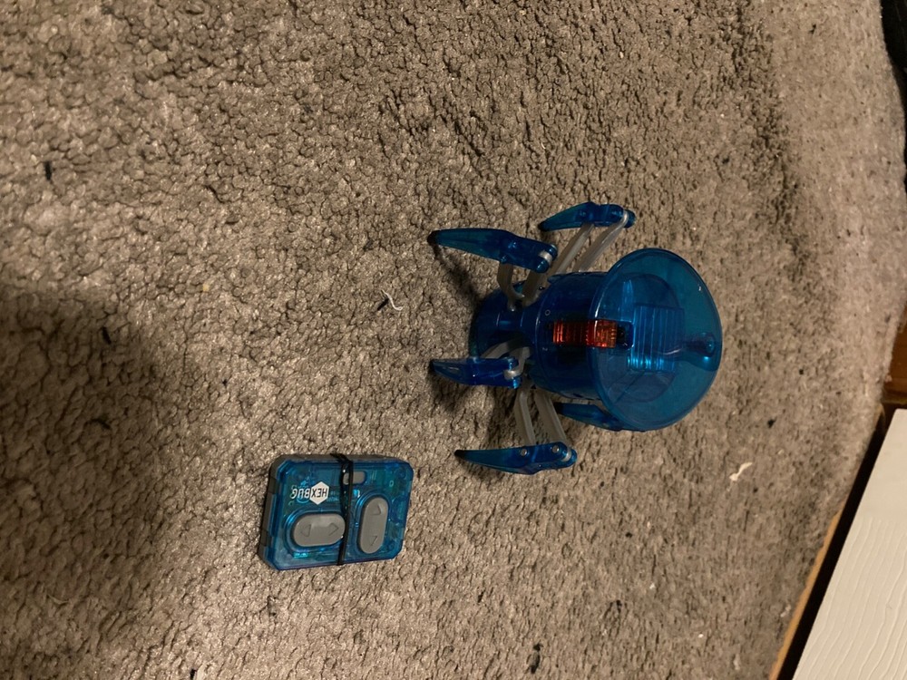RC 2 channel Robot Hexbug Spider - height 3" Blue