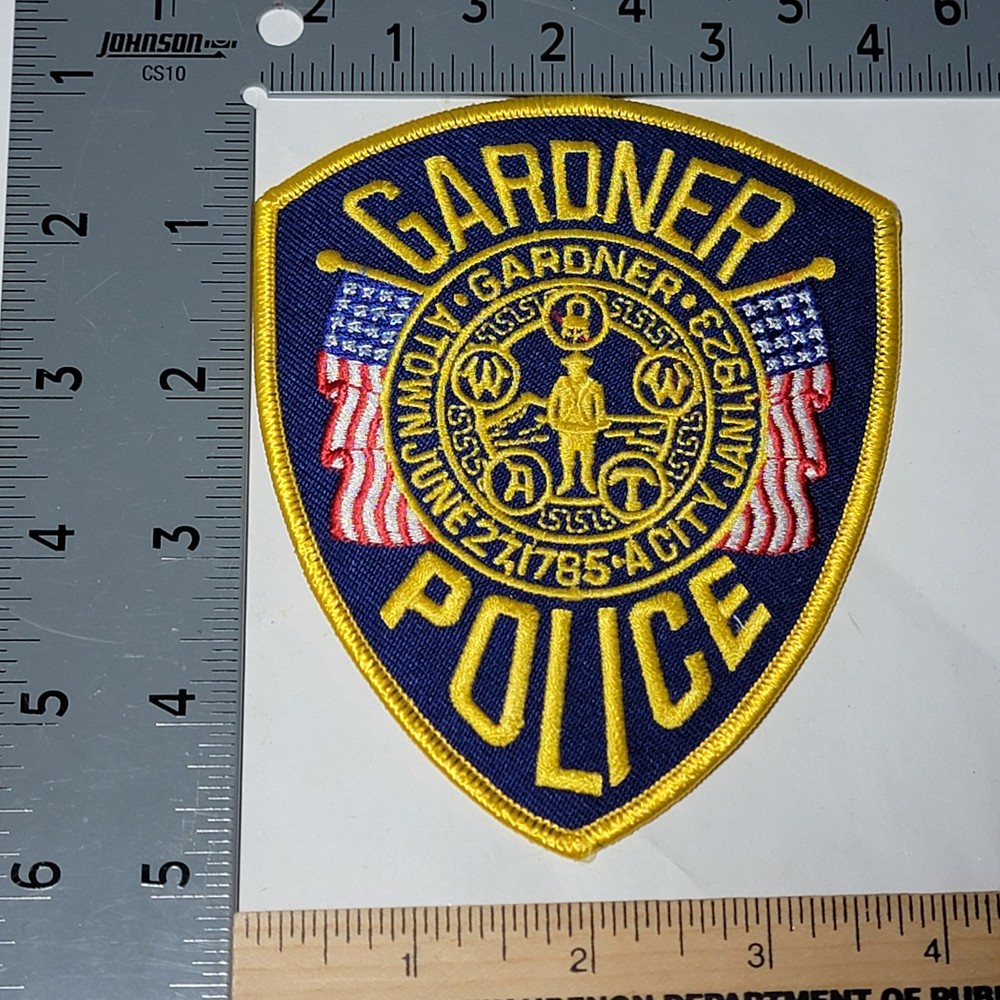 Qb5 Police patch Massachusetts Gardner