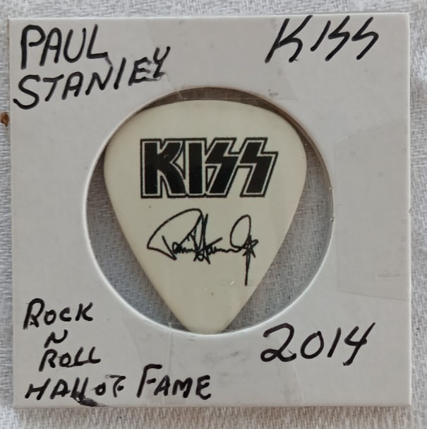 Paul Stanley  Kiss Rock n Roll Hall Of Fame Induction Guitar Pick 2004 Rare