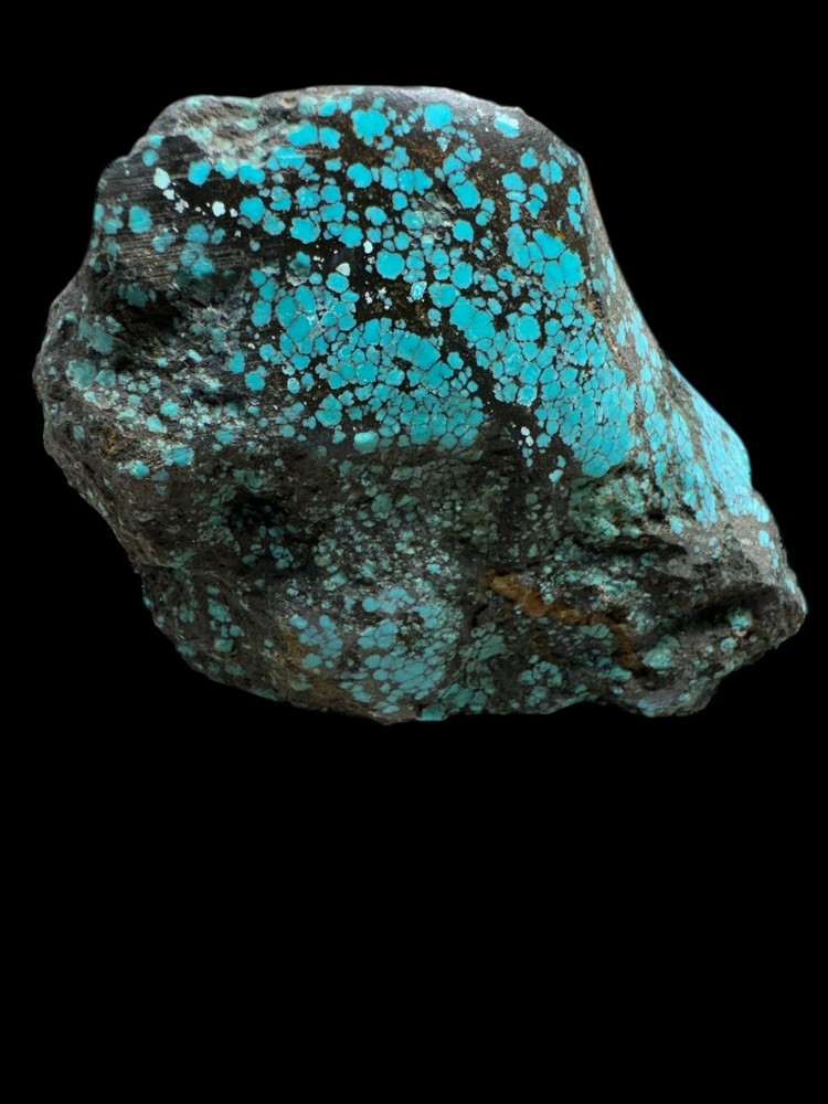 Hubei turquoise rough , solid spiderwebs  nuggets in blue color tight pattern