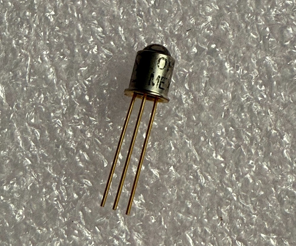 4ea Optek / TT Electronics OPL820 Photologic Sensor, 5AA0007 Wafer IR Receiver