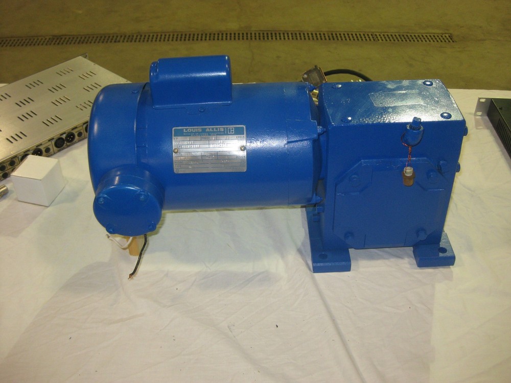 Standard Cast Iron C-Face Speed Reducer, Single Output.