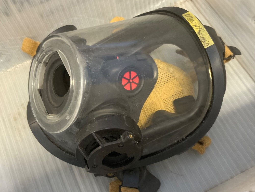 Med Scott AV3000 HT Firefighter SCBA Mask 5pt KevlarHeadnet Left Side ComBracket