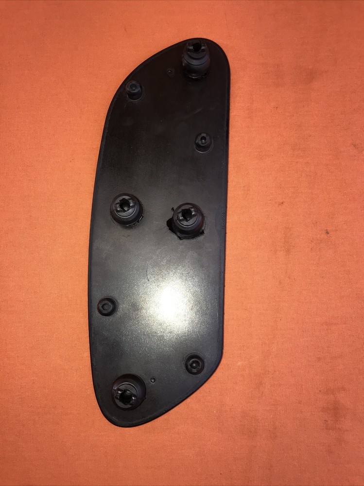 HARLEY-DAVIDSON GENUINE STREAMLINER FLOORBOARD RUBBER INSERT-RIGHT SIDE ONLY!