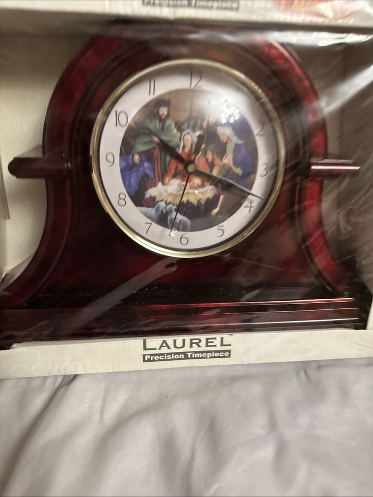 LAUREL PRECISION TIMEPIECE MANTLE CLOCK QUARTZ ACCURACY NATIVITY SCENE
