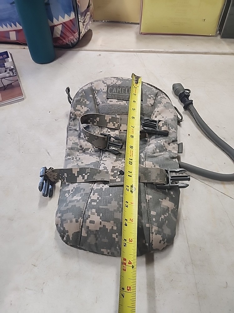 Camelbak Maximum Gear Hydration Pack Digital Camo No Backpack Straps Read