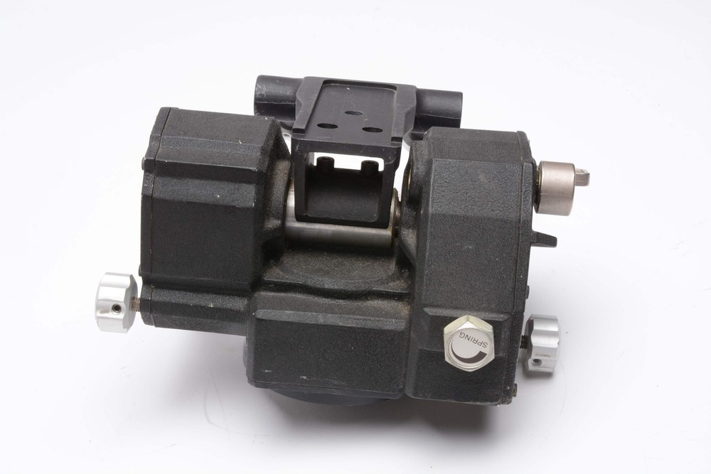 O'Connor Model 30 tripod fluid head, Great quality