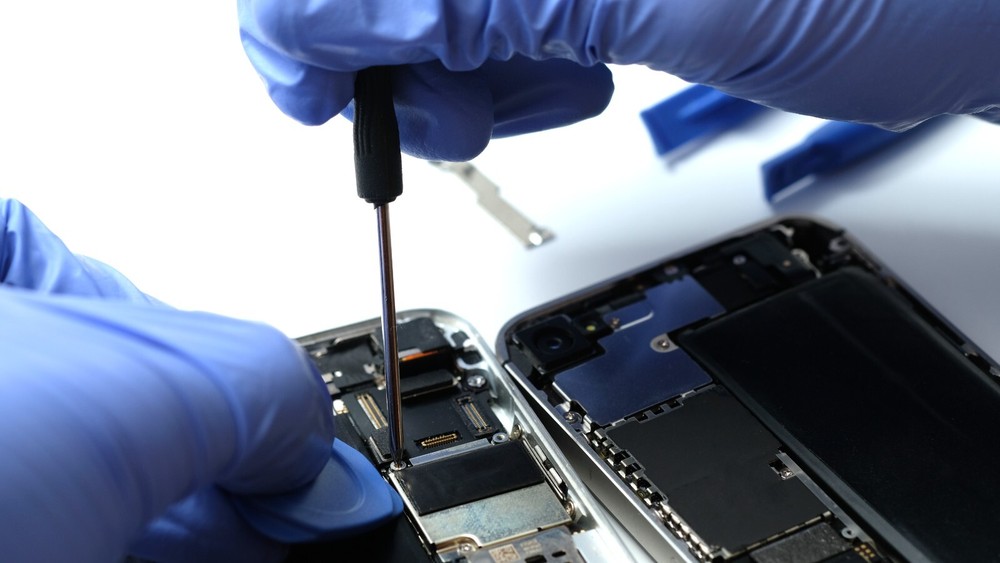iPhone Repair Service - All models (Not Turn On/ Water Damage/ Boot Loop & more)