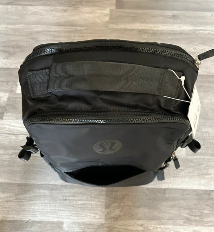 NWT Lululemon New Crew Backpack 22L Black *Updated