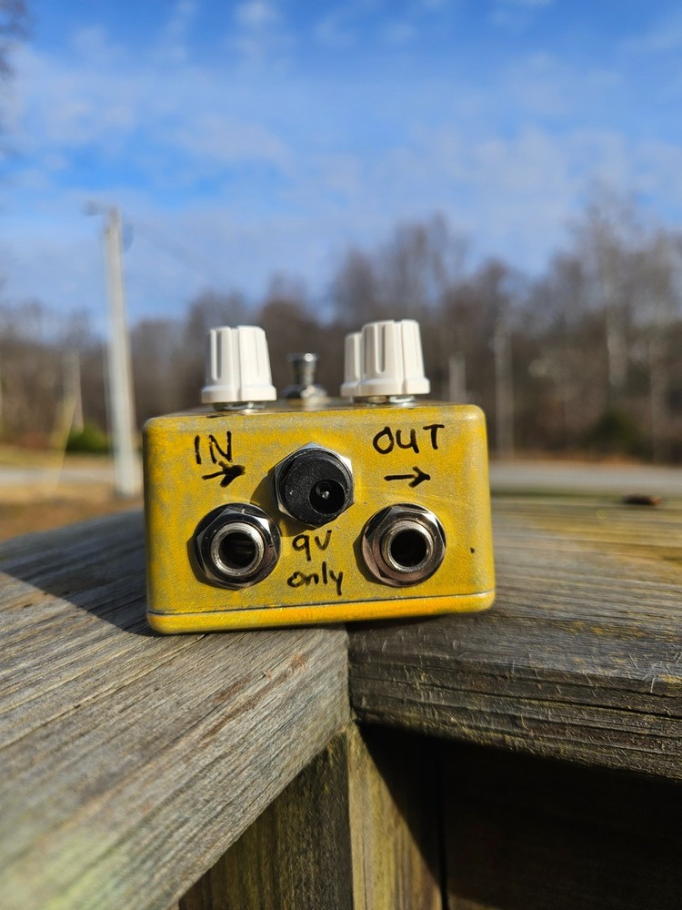 Faecain Pedals - PedalPCB Acid Rain Fuzz