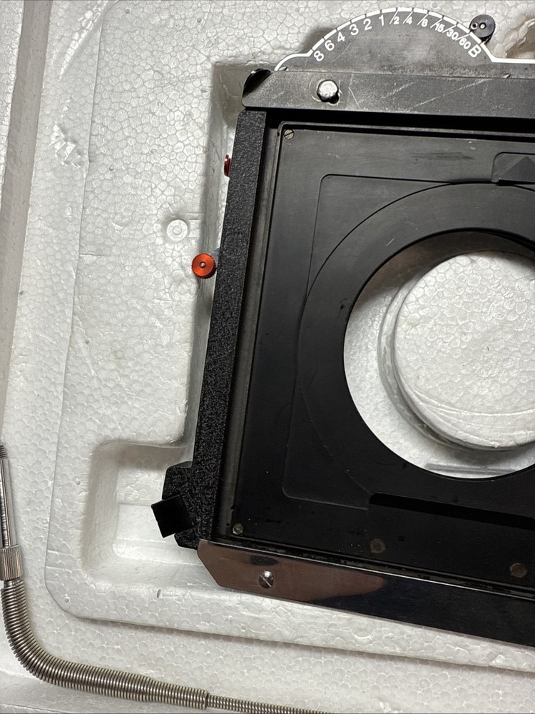 Sinar Copal Automatic Shutter W/ Flash Cable And Plunger + Barn Door - Pre Owned