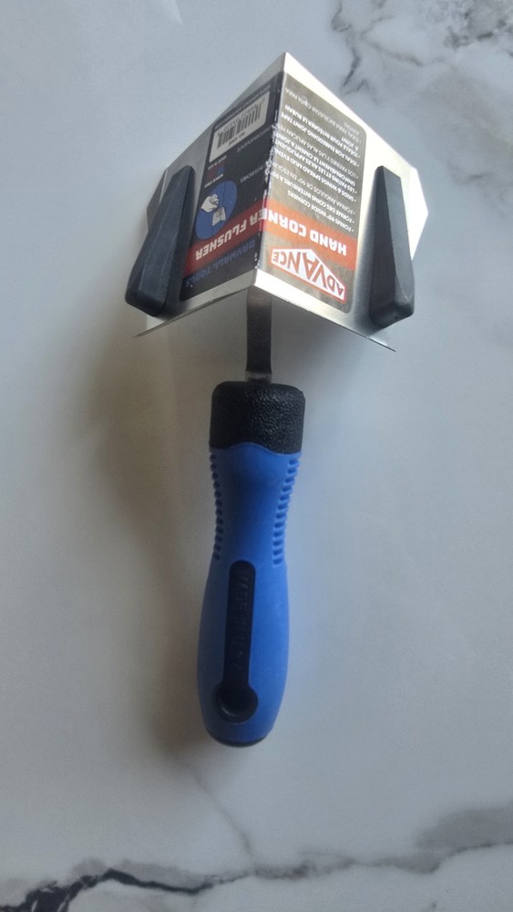 Advance Equipment Inside 90 Corner Hand Flusher