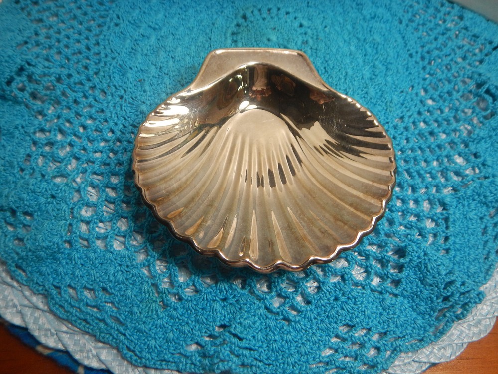 Reed/Barton 277 Silver-plated Ware Shell Serving Dish 5"x 5"