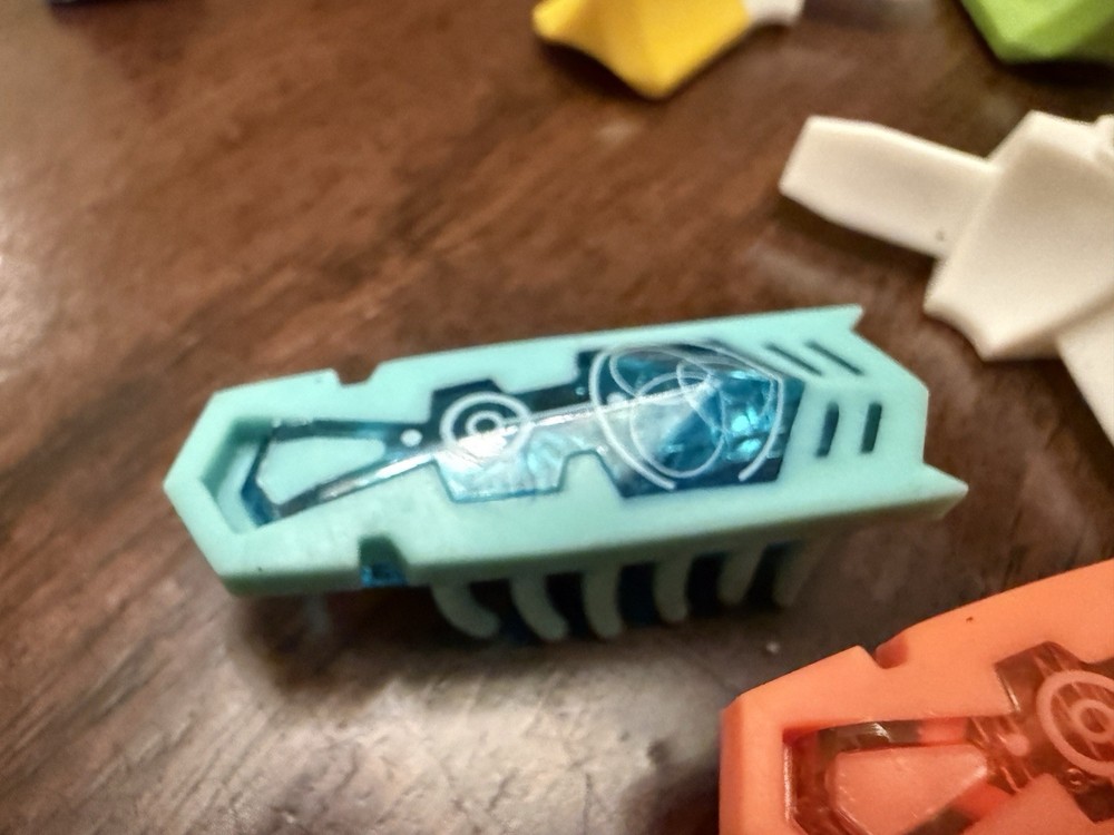 Hexbug Flash Nano Single Interactive Sensory Vibration Toy for Kids Used