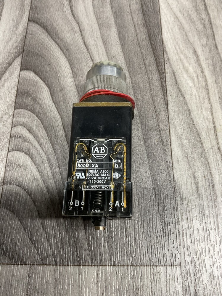 ALLEN BRADLEY Push Button 800MB-PT16 Ser.D #4017PT181