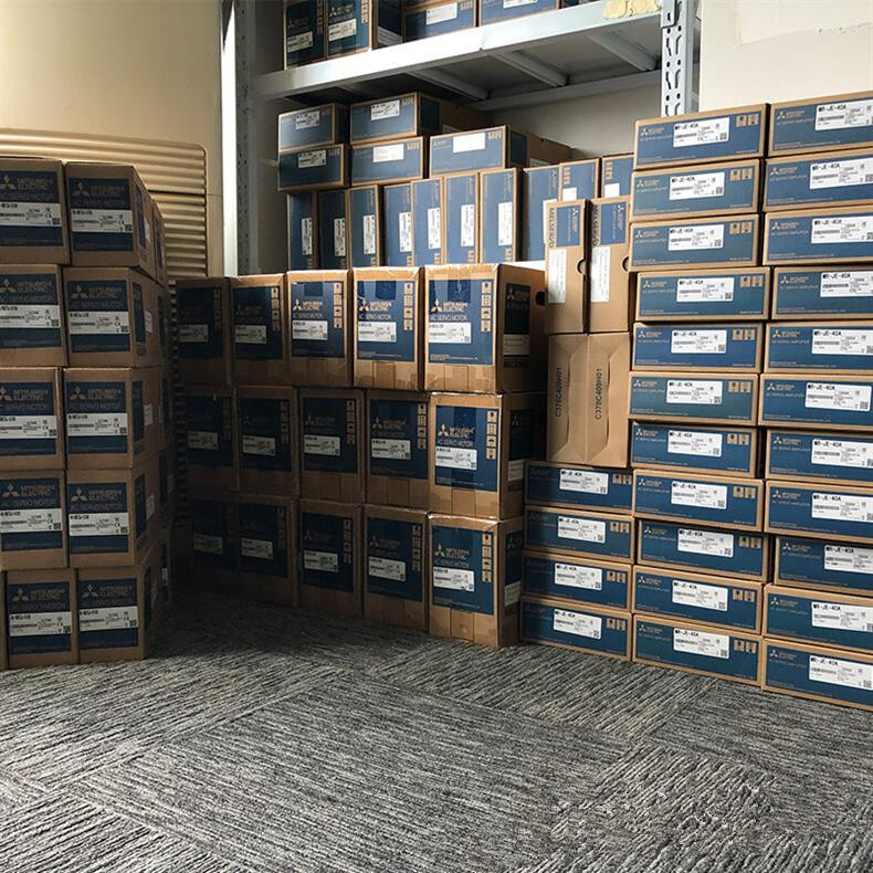 New Mitsubishi FX2NC-32MT-D/UL PLC Programmable Controller One