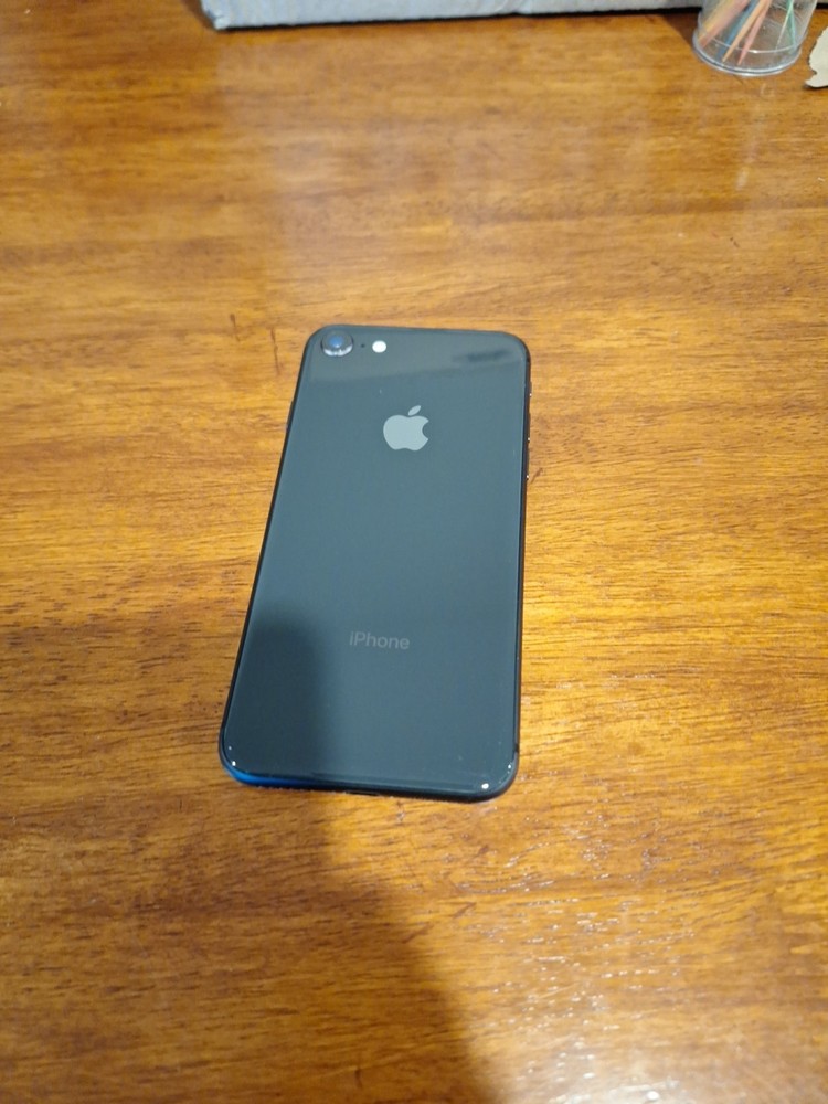 Apple iPhone 8 - 32Gb - PARTS ONLY