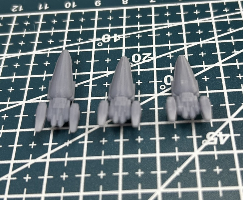 3 x Battlestar Galactica Manticore class miniatures