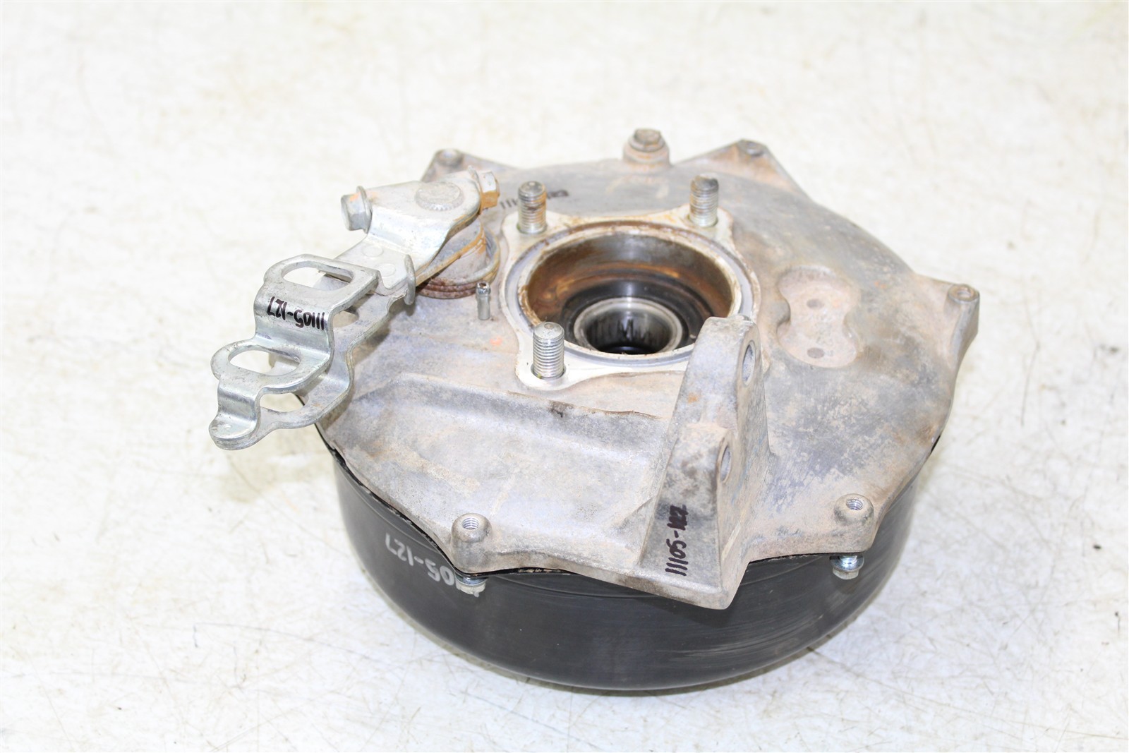 2023 Honda Foreman TRX 520 FM Rear Brake Drum Backing Plate Panel w/ Cover 11105