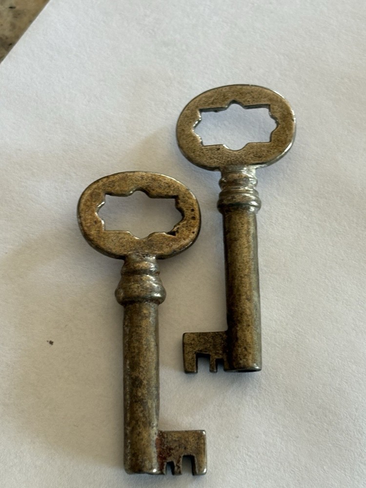 2 Antique Edison Phonograph Cabinet Key
