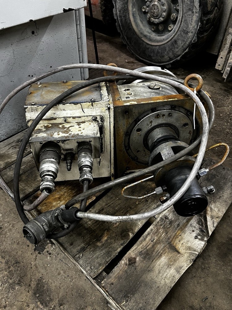 Tsudakoma Rn-200 Horizontal/Vertical NC Rotary Table