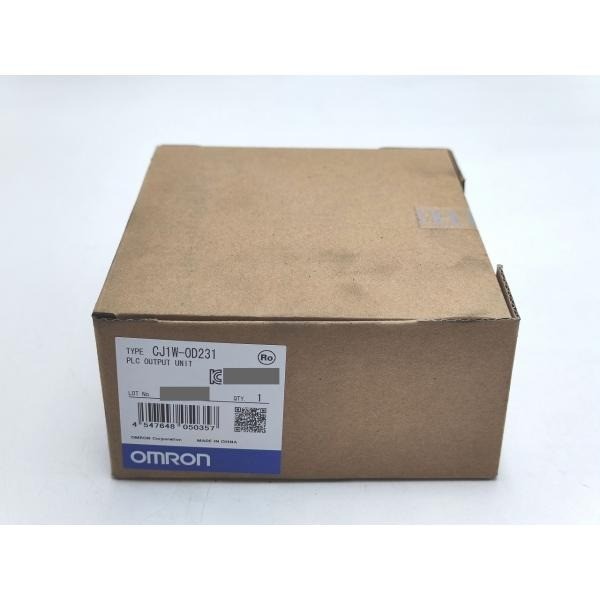 OMRON CJ1W-OD231 PLC Digital Output Module NEW (Box Damage)