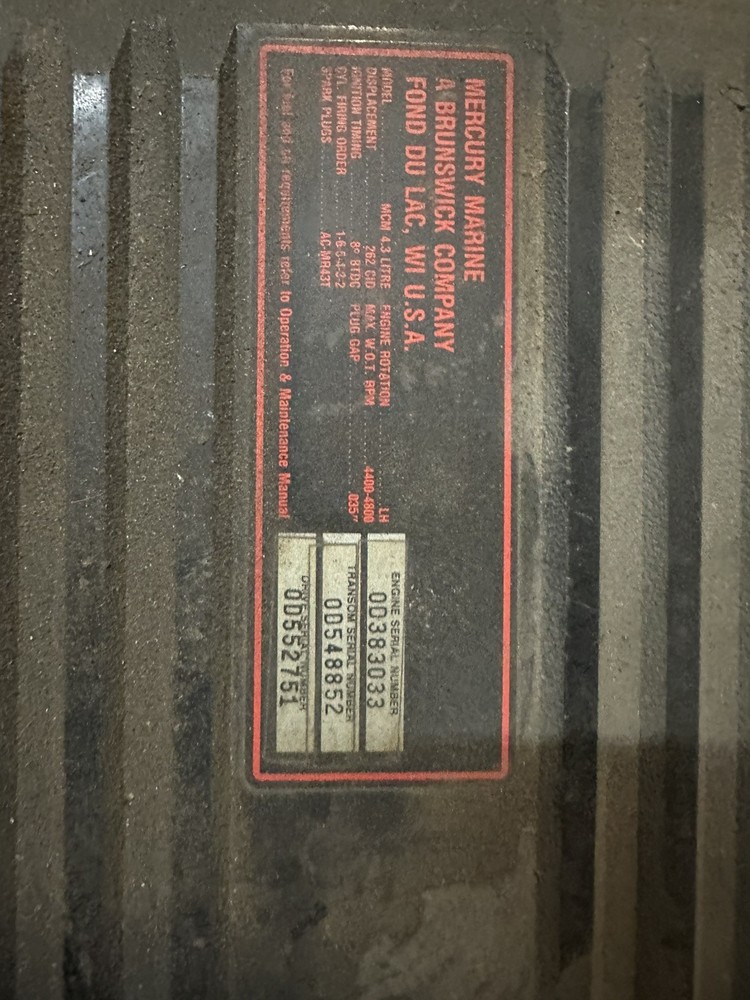 Mercruiser 4.3 v6 alpha one engine cover
