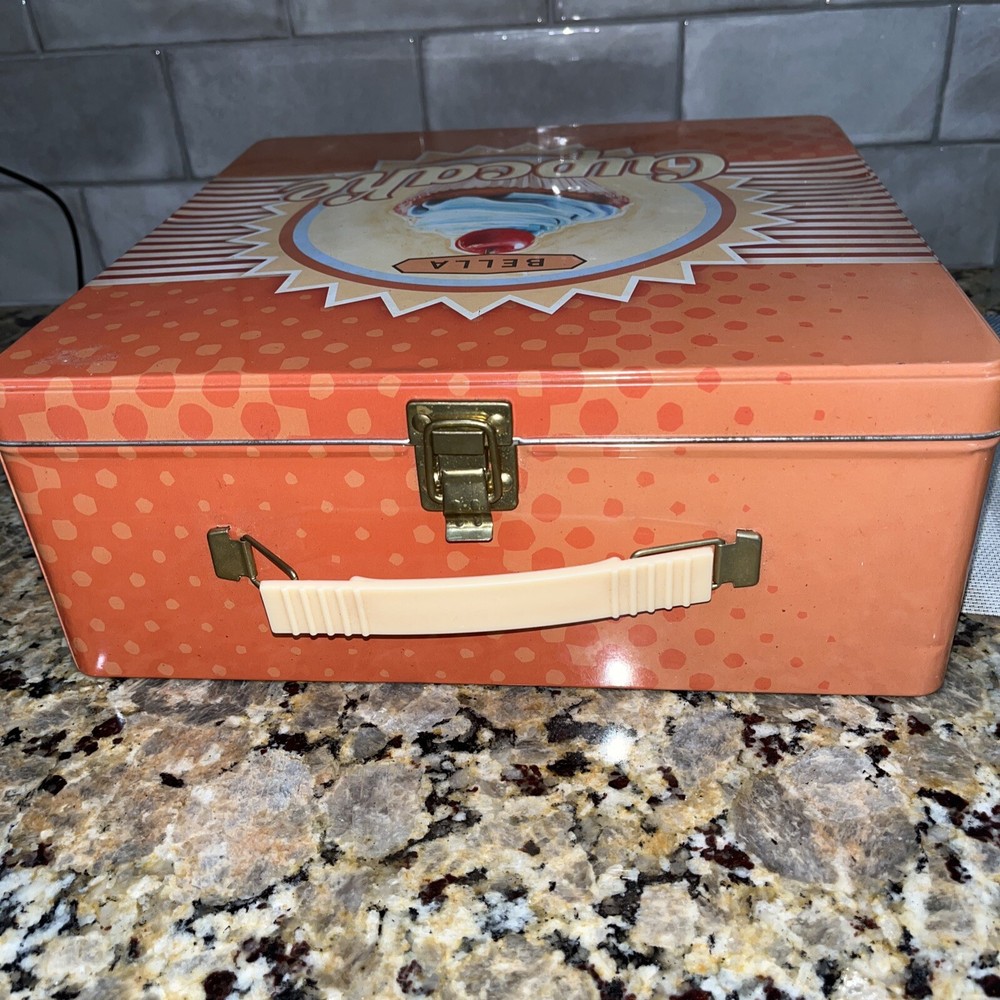 Bella Cupcake Maker Kit