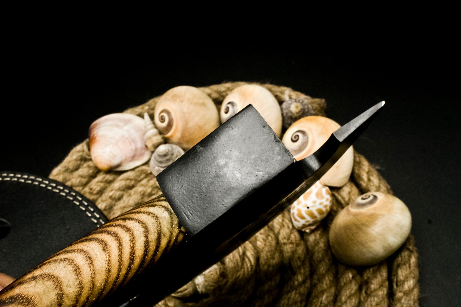 SK124 Custom Handmade Powder Coated Blade Viking Pizza Axe | Pizza Cutter Axe