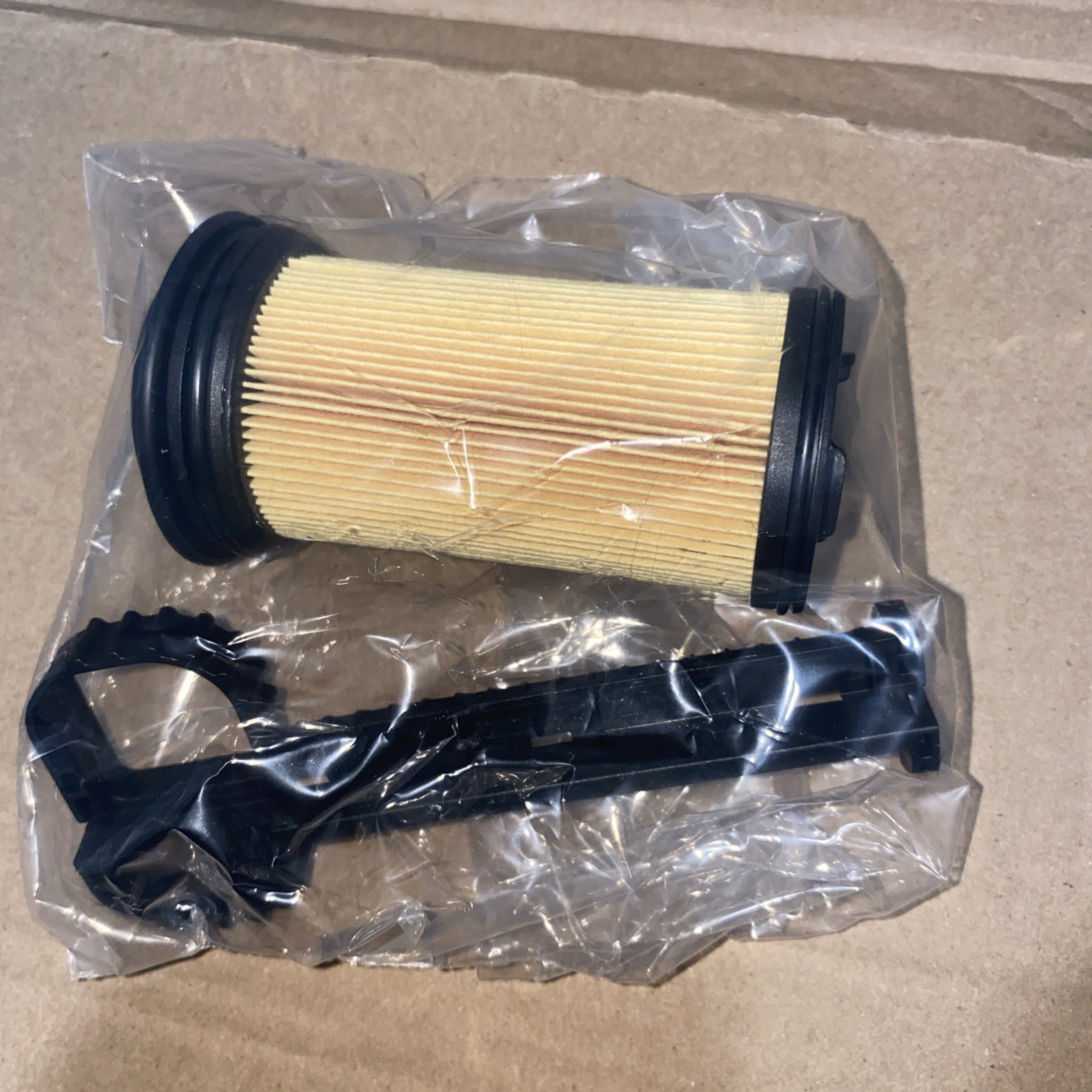 DEF OEM tank pump filter kit 8-98350716-1. For GM98350716