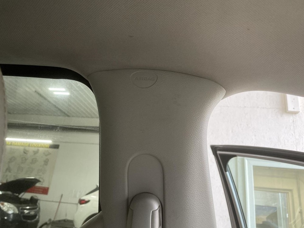 Fuse Box Engine Fits 20-22 VOYAGER 1053072