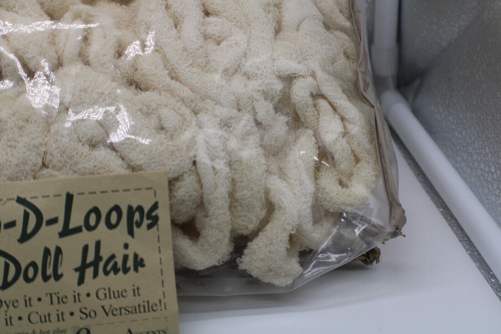 Loop-D-Loops Doll Hair White