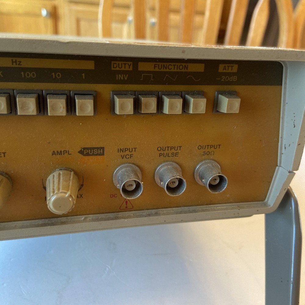 GW Instek FG-8015G Analog Function Generator Untested Powers Up #J