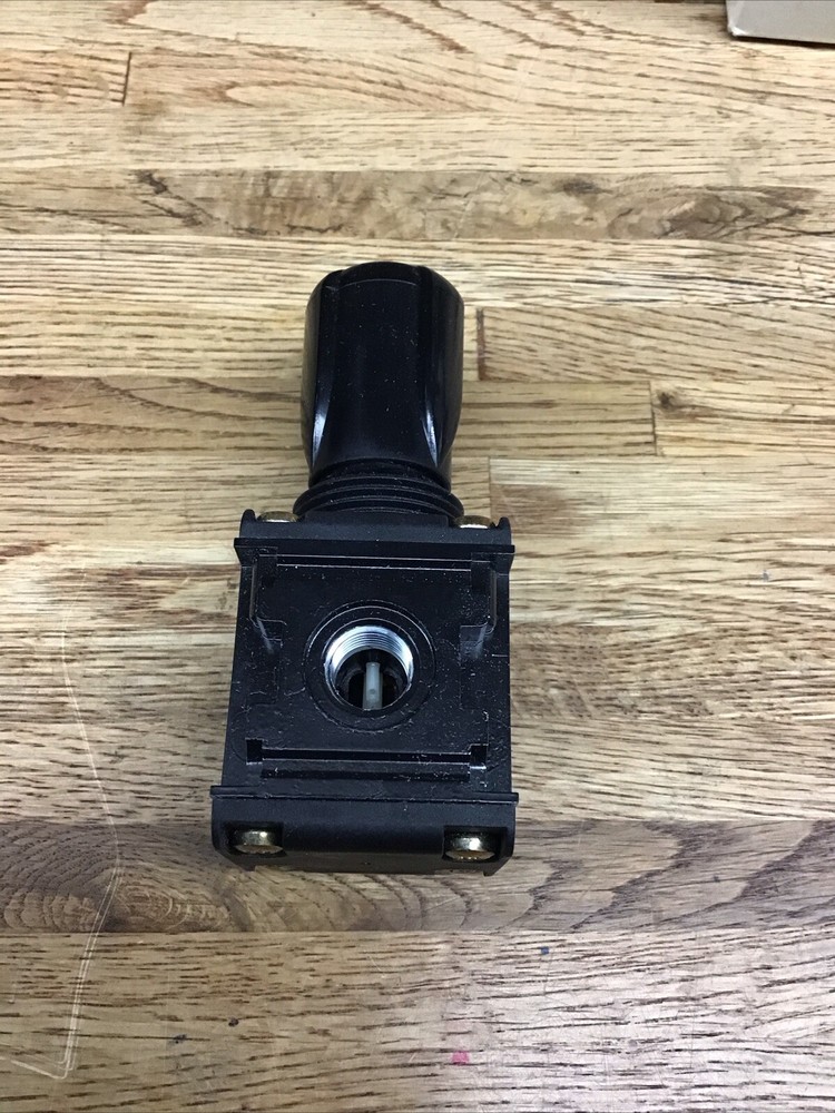 Joucomatic 34204034 Pressure Regulator New D-5