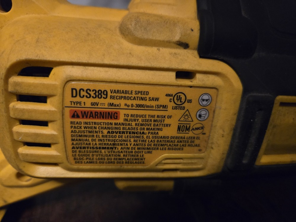 DEWALT DCS389B Flexvolt 60V Cordless Reciprocating Saw