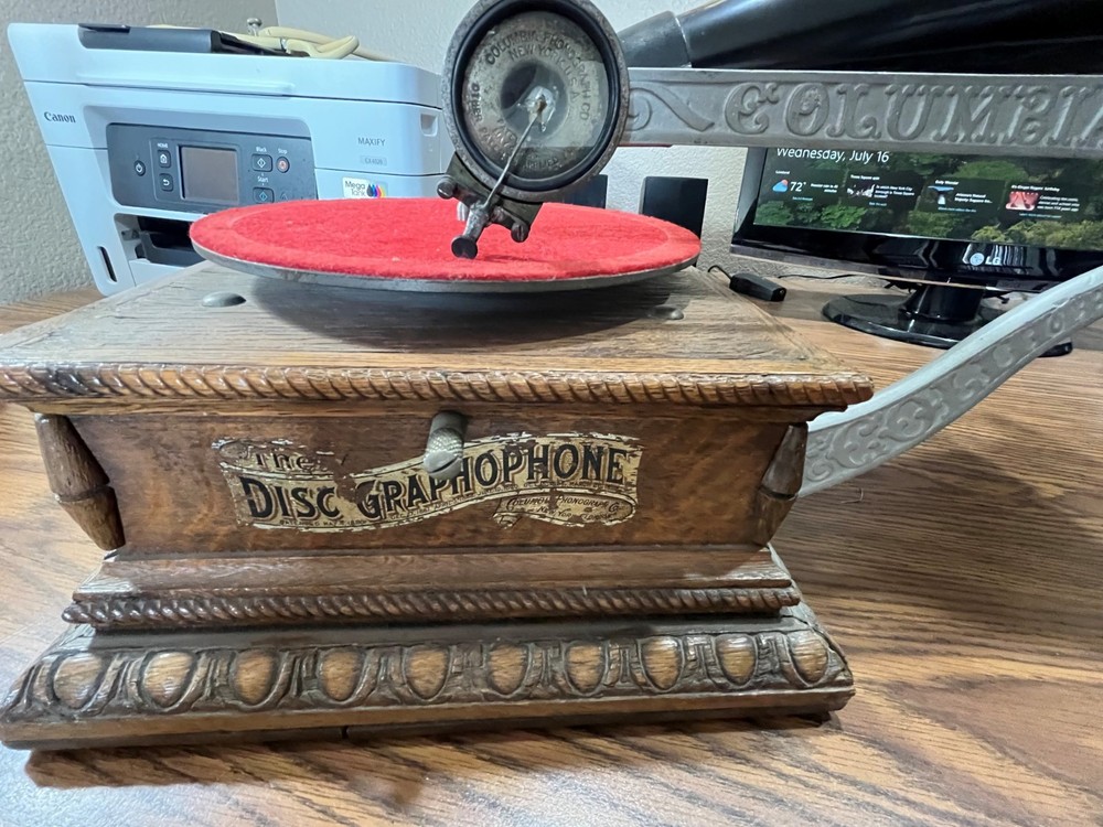 Columbia outside horn Disc Graphophone Phonograph