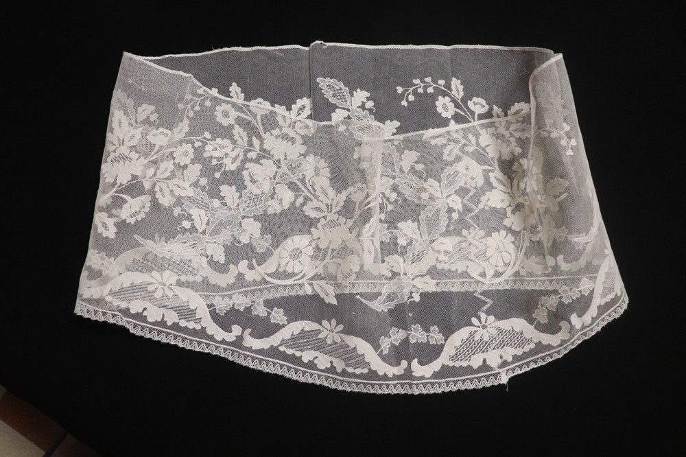 Floral Pattern Tulle Embroidery Flounce