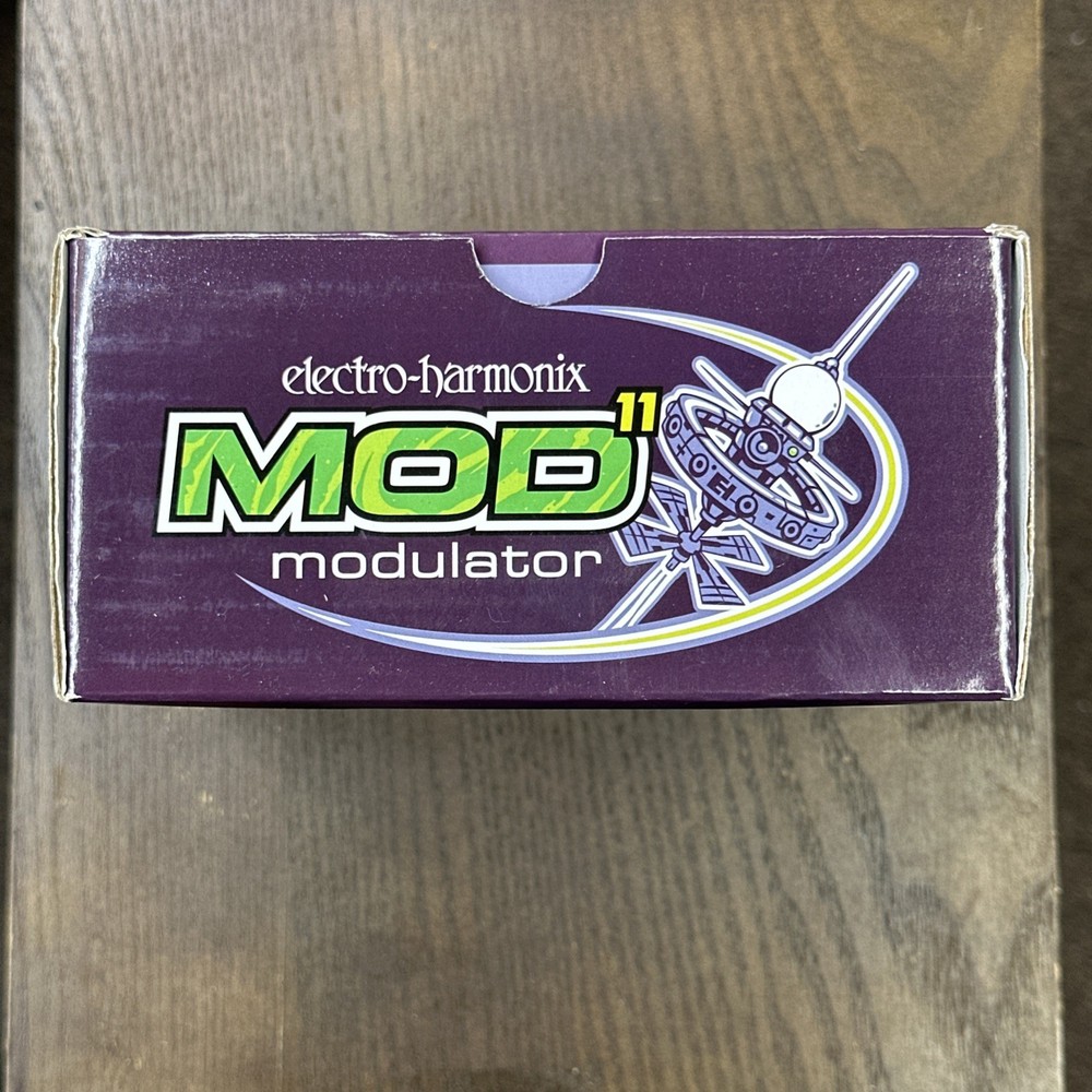 Electro Harmonix EHK MOD 11 Modulator Guitar Effects Pedal Modulation trem phase