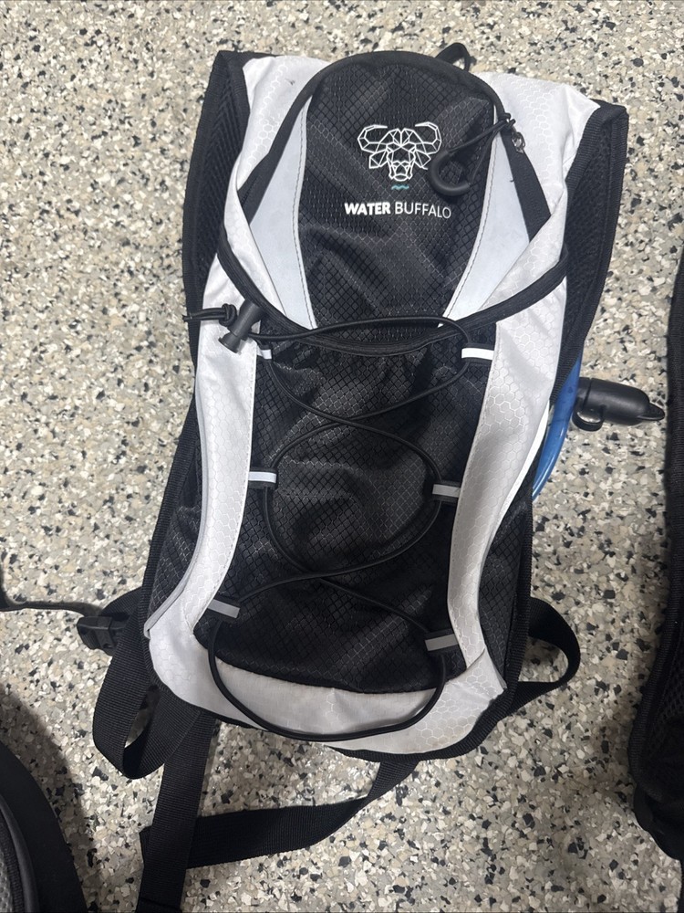 Water Buffalo 2 PACK Bundle - Road Runner Hydration Backpack w/2L Bladder EUC