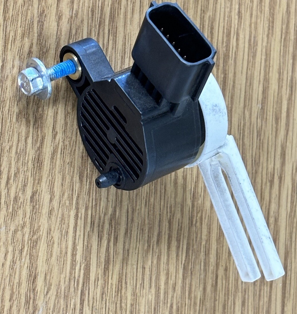 2012-2022 GM Genuine OEM 13597422 Brake Pedal Position Sensor