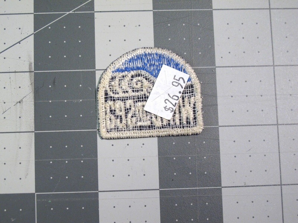 vtg Surfing ephemera - patch Wind an Sea small
