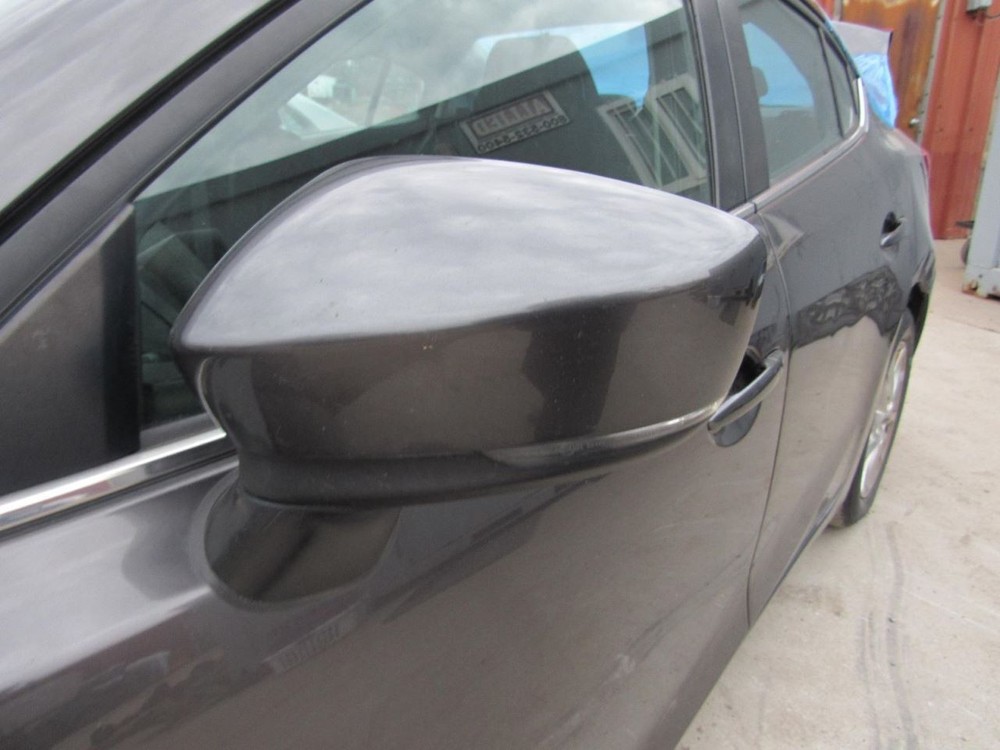 3 2017 Glove Box 1104505